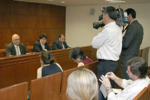 En reunión de prenas, los administradores financieros de la Corte aclararon la situación.  