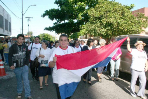 Los funcionarios de los Registros Públicos se manifestaron incluso ayer para reclamar  la firma del contrato colectivo de trabajo