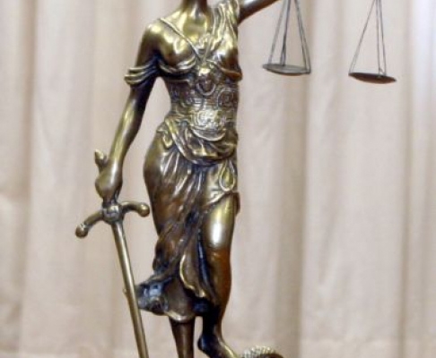 La Corte instuye sumario a actuario judicial de Caaguazú
