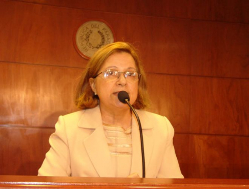 La ministra Pucheta descartó que la declaración de su inamovilidad signifique un enfrentamiento con la clase política.