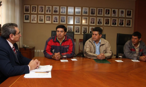 El presidente de la Corte, doctor Antonio Fretes recibió a los dirigentes de la FNC.