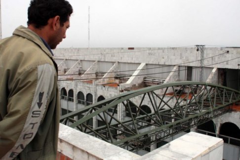 Puente en construcción.
