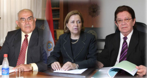 Los ministros Sindulfo Blanco, Alicia Pucheta de Correa y el camarista Rolando Ojeda, integrantes de la Sala Penal. 