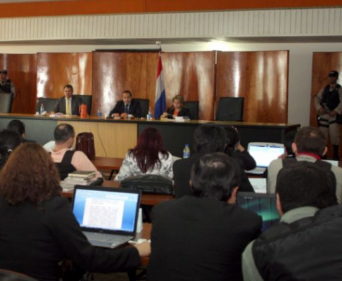 El lunes se reanudará el juicio oral y público