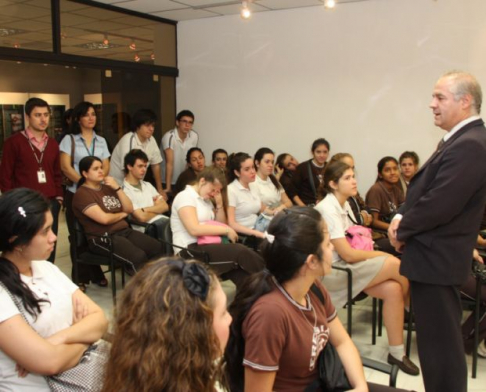 Alumnos del Colegio Teresiano visitando el Museo de la Justicia