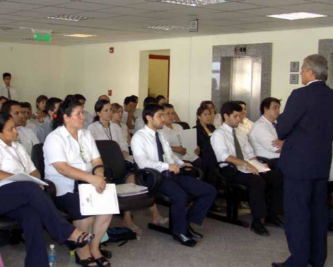 El curso será dirigido a profesionales del derecho y economistas, entre otros.