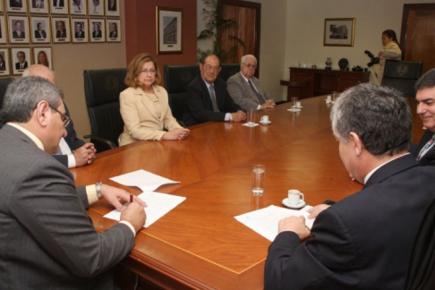 Imagen de la firma del convenio