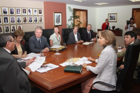 Miembros de la Comisión Bicentenario se reunieron en el Palacio de Justicia