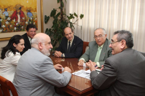 Dr. Víctor Núñez, Ministro preopinante.