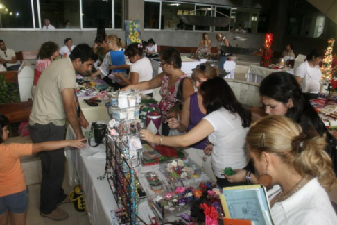 Exposición de Trabajos manuales de funcionarios judiciales.