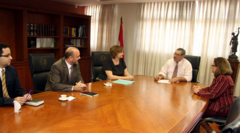 Presidente de la Corte, doctor Antonio Fretes durante la reunión 