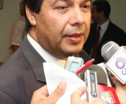 El Fiscal General sostiene que los integrantes de la Sala Constitucional omitieron pronunciarse sobre aspectos relevantes que conciernen a disposiciones adoptadas en el fallo.