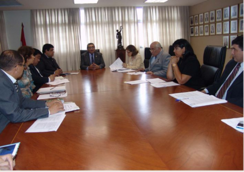 Momento de la reunión entre autoridades de la Corte, del Ministerio de Justicia y jueces de Ejecución de Penal