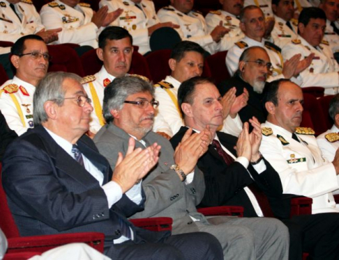 El presidente de a República, Fernando Lugo y el titular de la Corte Suprema, Raúl Torres Kirmser durante la apertura del curso