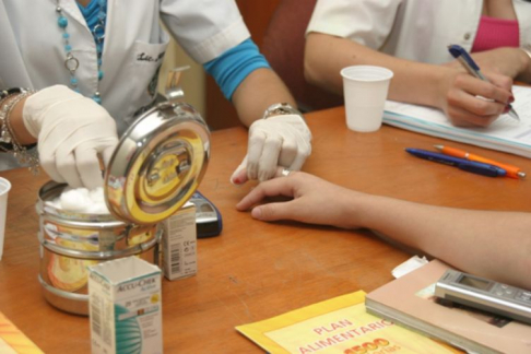 Con el fin de concienciar a los funcionarios acerca de la importancia de prevenir la diabetes, el Departamento de Asistencia Laboral, junto con el Ministerio de Salud Pública lleva adelante, una campaña en la cual, se realizan exámenes de detección de la 
