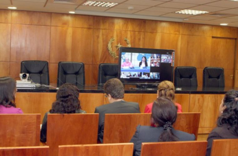 La videoconferencia realizada ayer, trató sobre “Tratamiento del femicidio desde el punto de vista penal y otras formas de violencia de género”