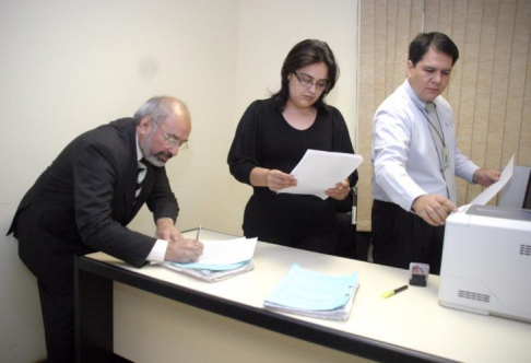 El sorteo se realizó en presencia del magistrado Carlos Ortiz Barrios, juez representante de los Tribunales de Sentencia.