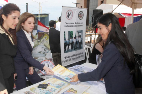 Con esta campaña serán beneficiados unos 900 alumnos del 2º Nivel de la educación escolar básica.