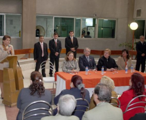 El presidente de la Corte Suprema de Justicia, doctor Raúl Torres Kimrser, participó de la presentación de la rifa 