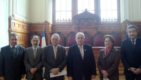 El ministro Bajac señaló la importancia de la aplicación del Recurso Extraordinario de Casación en el Fuero Civil en la legislación paraguaya.