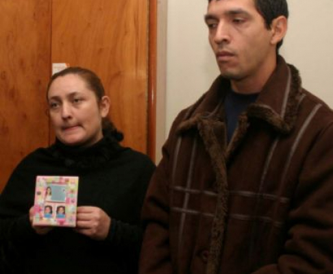 Mirta López de Zacarías y Roque Osvaldo Zacarías, padres de la nena fallecida. 