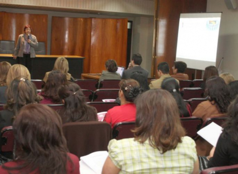 La actividad se realizó en el Salón Auditorio de la sede judicial de Asunción