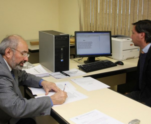 El magistrado Carlos Ortiz Barrios estuvo presente en el sorteo de las causas.