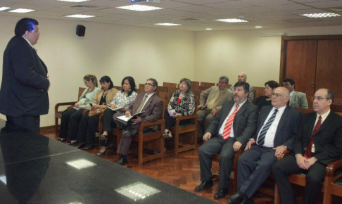 El representante de la empresa Aeropartes en el momento de la presentación del software.