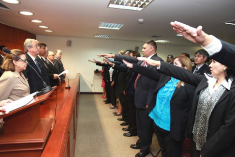 El juramento estuvo a cargo del presidente de la Corte Suprema de Justicia