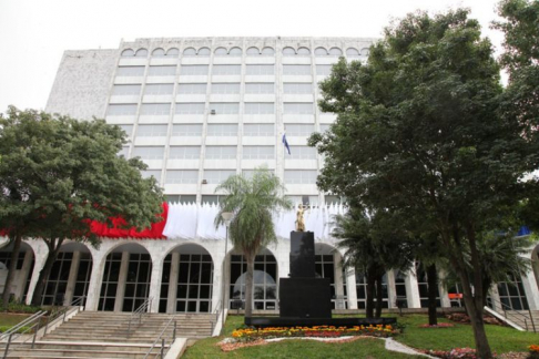Fachada del Poder Judicial de Asunción