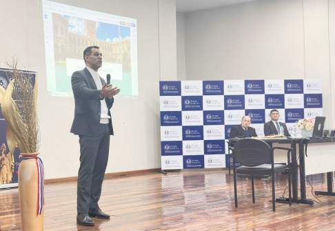 La exposición estuvo a cargo del doctor Marco Aurelio González Maldonado, Procurador General de la República.