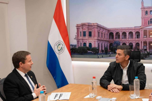 El presidente de la Corte Suprema de Justicia, doctor Alberto Martínez Simón, mantuvo una reunión de trabajo con el presidente de la República, Santiago Peña 