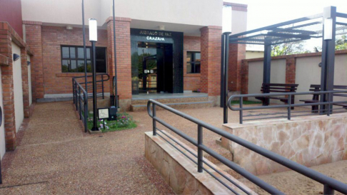 Fachada del Palacio de Justicia de la Ciudad de Caazapá.