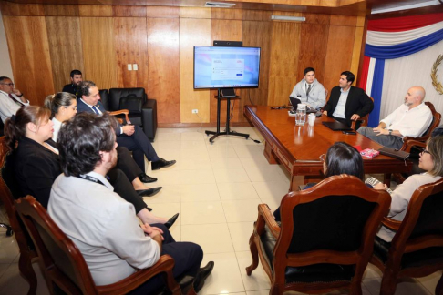 Experto argentino compartió conocimientos sobre expediente judicial electrónico.