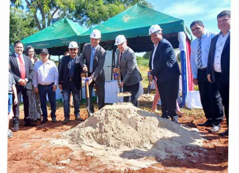 El doctor Diesel presidió la ceremonia de palada inicial para la futura sede del Juzgado de Paz de Karapã’i.