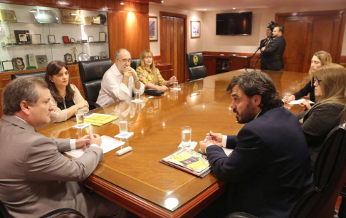 La reunión se desarrolló en la Sala del Pleno de la Corte Suprema de Justicia, ubicada en el noveno piso del Palacio de Justicia de Asunción.