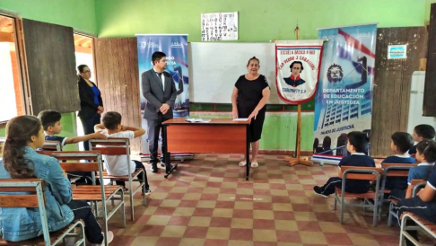 La actividad se desarrolló como parte de las acciones de concienciación y acompañamiento a la comunidad educativa en la ciudad de San Pedro del Ycuamandyyú, dirigida a estudiantes del 1º al 9º grado.