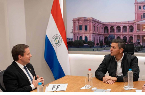 El presidente de la Corte Suprema de Justicia, doctor Alberto Martínez Simón, mantuvo una reunión de trabajo con el presidente de la República, Santiago Peña 