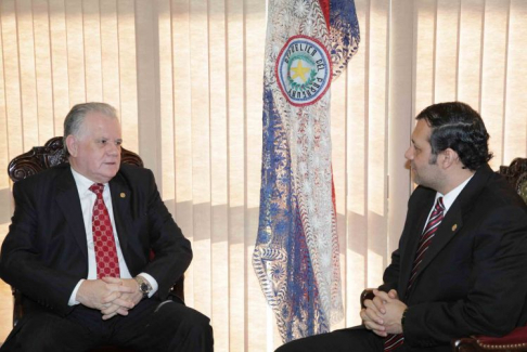 El presidente de la Corte, doctor Víctor Nuñez junto al titular de Diputados, Víctor Bogado 