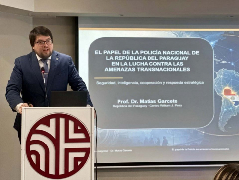 Juez Penal Especializado disertó sobre la lucha contra los delitos y amenazas transnacionales
