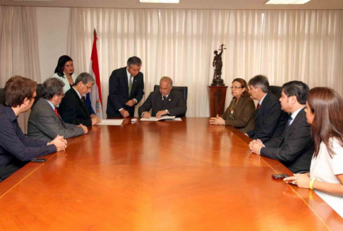  El convenio tiene una vigencia de 2 años, conforme al texto firmado.
