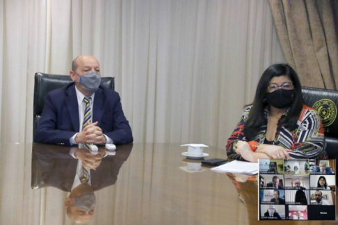 El encuentro contó con la participación del Pdte. de la CSJ, Dr. César M. Diesel; los miembros de la Sala Penal, doctores Luis María Benítez Riera, Manuel Ramírez Candia y Carolina Llanes; acompañados del ministro Alberto Martínez Simón.