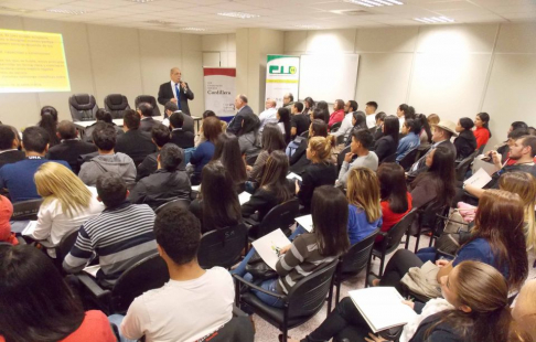 En Caacupé desarrollaron una charla sobre pericia médico legal.