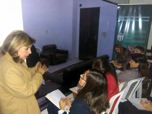 Capacitan a psicólogos forenses del interior.