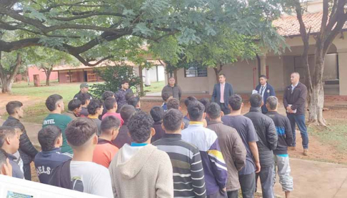Juez de Ejecución Penal de San Lorenzo visitó el Centro Educativo de Itauguá.