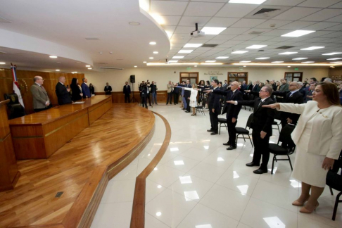 Autoridades judiciales tomaron juramento de rigor a magistrados.