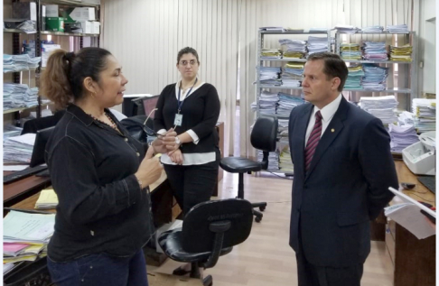 El ministro Alberto Martínez Simón visitó esta mañana las oficinas de la Dirección de Estadística Judicial.