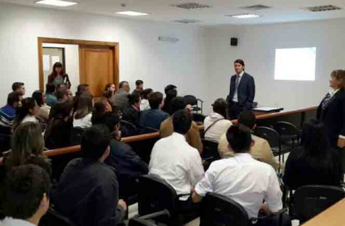 Jornada inicial de talleres sobre Técnicas de Mediación en Concepción.