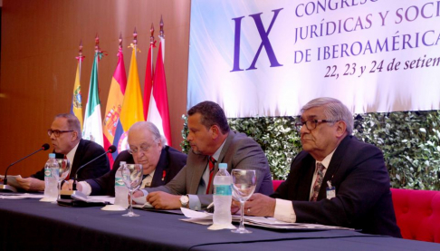 Debatieron sobre derecho de migrantes y justicia penal