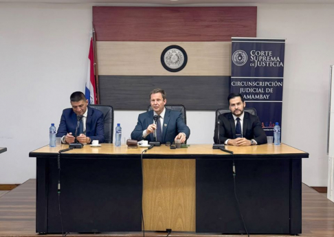 Culminó el Diplomado en el Área Especializada en Niñez y Adolescencia.